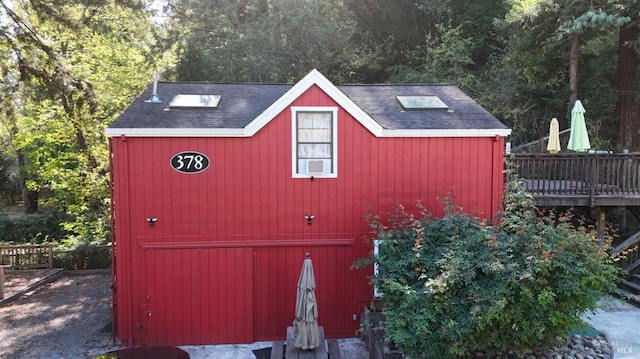 view of outbuilding