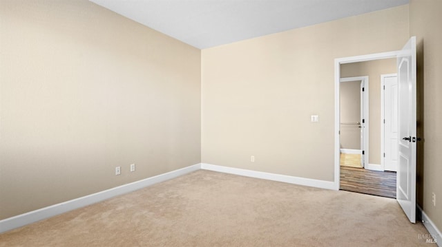 view of carpeted spare room