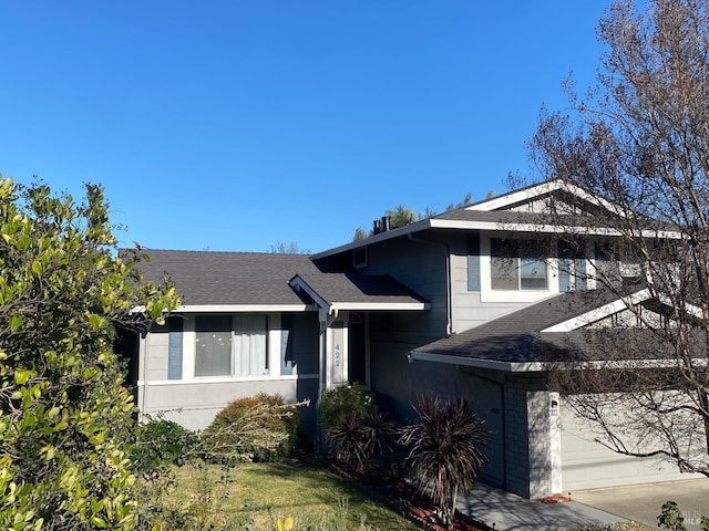 view of front of house with a garage