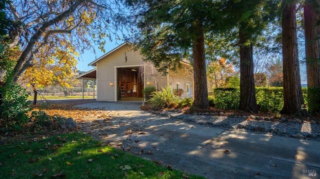 exterior space featuring an outbuilding