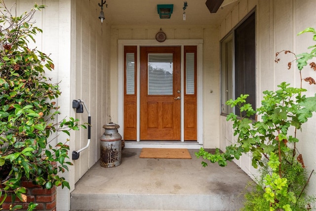 view of property entrance