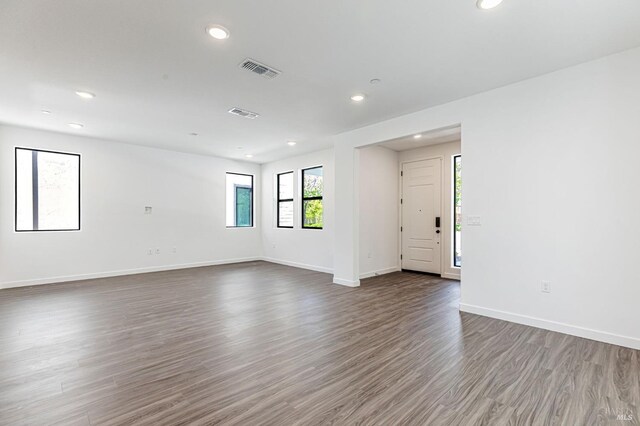 9017 Camino Colegio Rd, Rohnert Park, CA 94928 - spare room with wood finished floors, recessed lighting, and baseboards