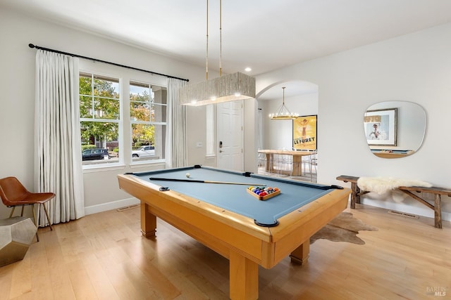 playroom with hardwood / wood-style floors and pool table