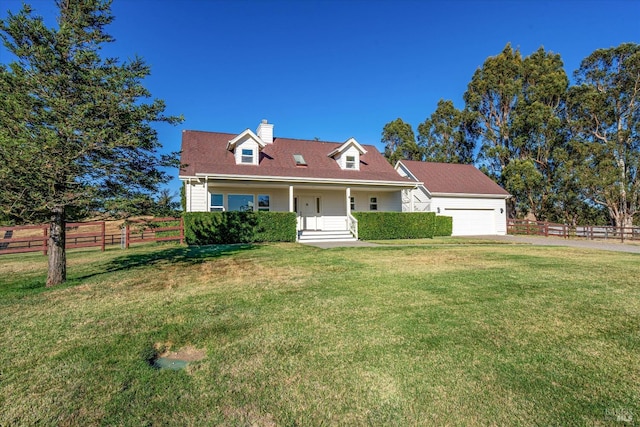 new england style home featuring a front yard