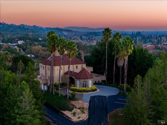 view of aerial view at dusk