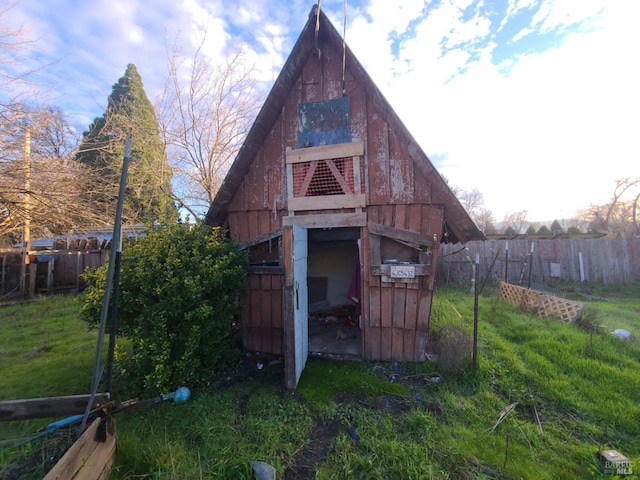 view of outdoor structure