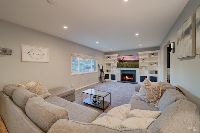 living room with carpet