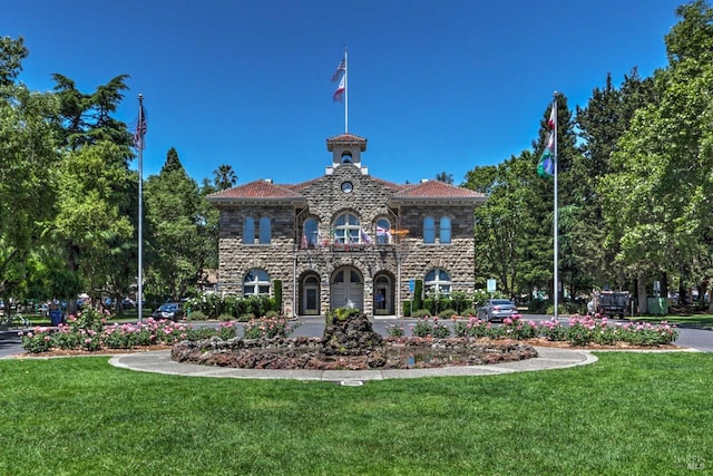 view of building exterior