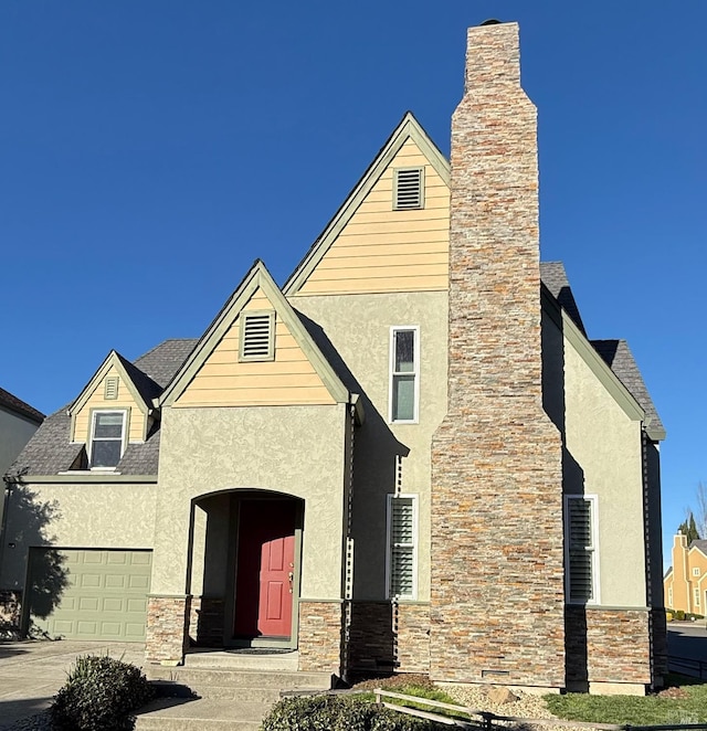 view of front of home with a garage