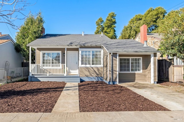 view of front of property featuring a porch