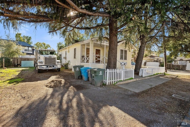 view of front of house