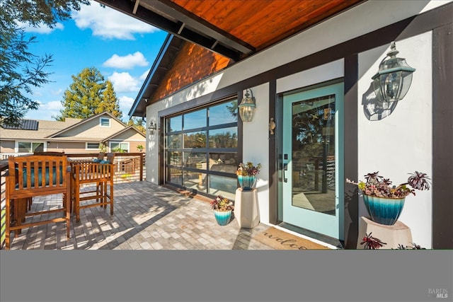 2135 E 2nd St, Benicia, CA 94510 - view of patio / terrace