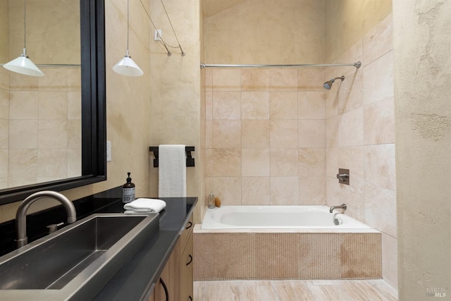 35 Forest Ln, Napa, CA 94558 - full bathroom featuring tiled shower / bath combo and vanity