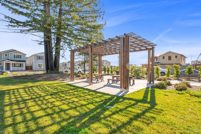 view of yard with a pergola