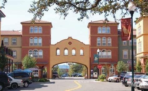 view of building exterior