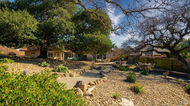 view of yard with a patio