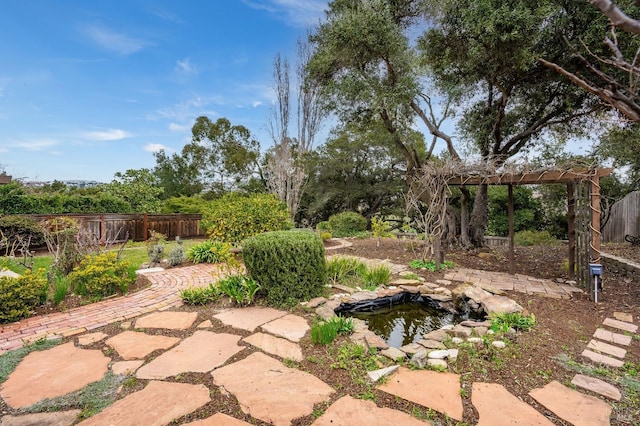 view of yard featuring a pergola