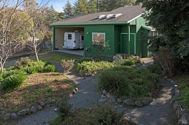 view of front of property