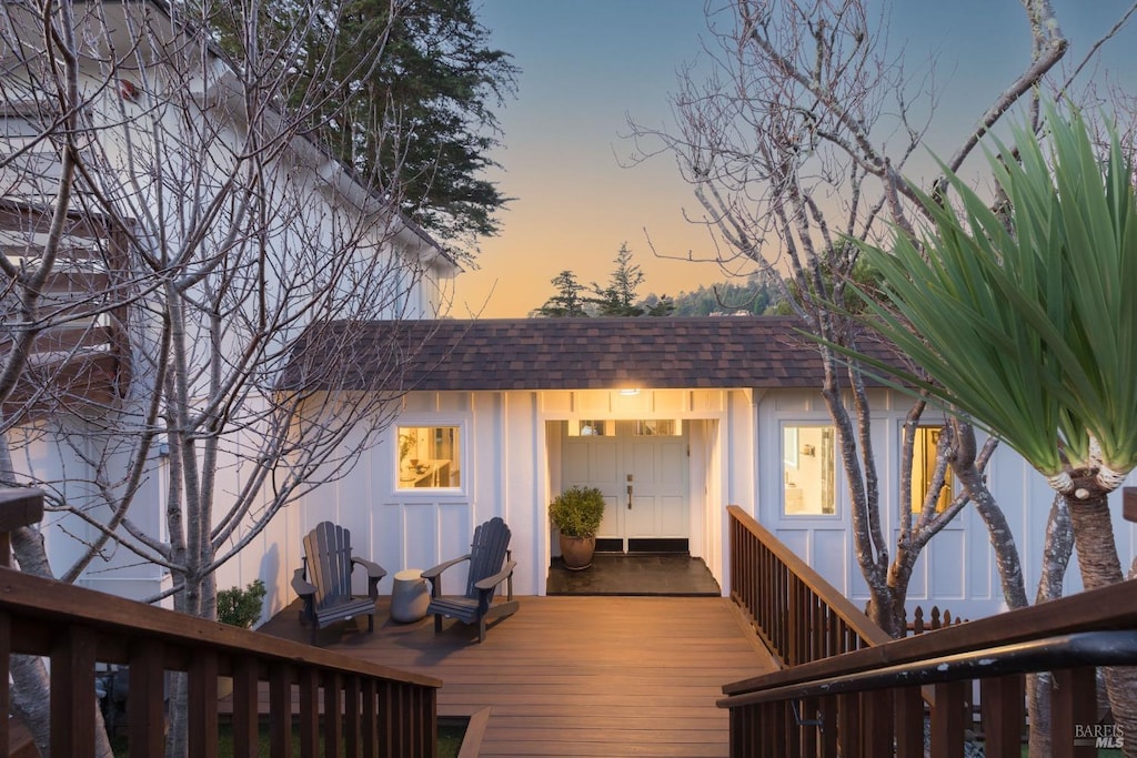 view of deck at dusk