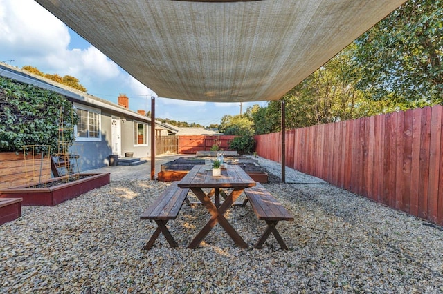 view of yard featuring a patio area