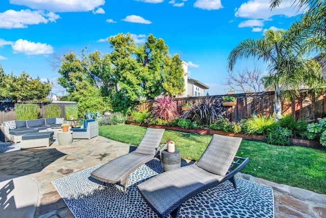 view of patio featuring an outdoor hangout area