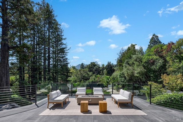 view of patio featuring outdoor lounge area