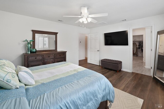 bedroom featuring dark wood-type flooring and ceiling fan