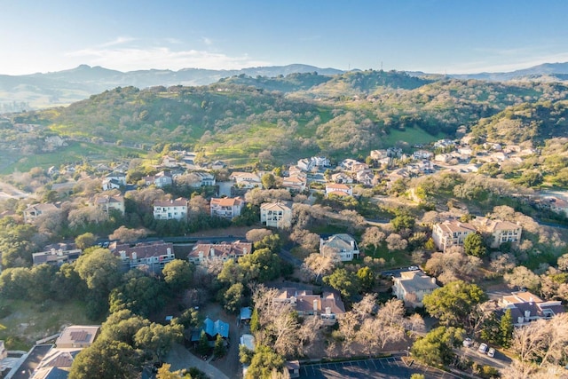 bird's eye view with a mountain view