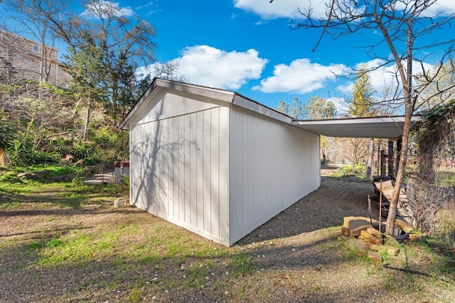 view of outbuilding