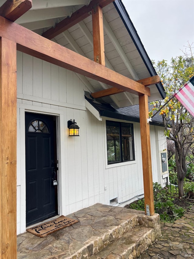 view of entrance to property