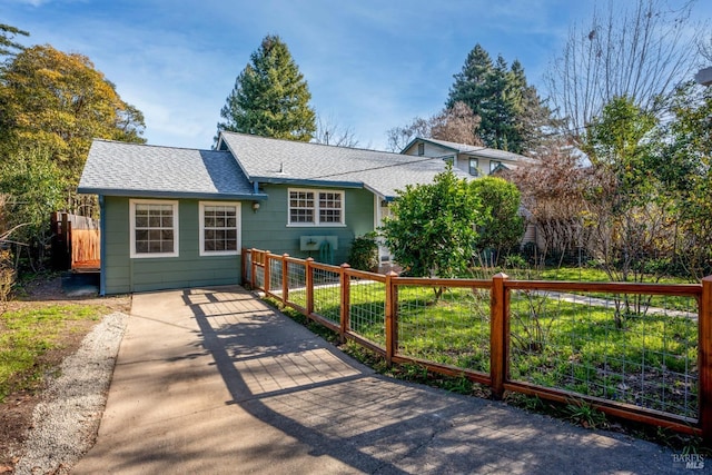 view of front of property