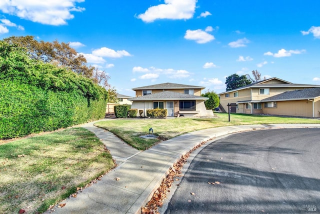 view of front of property with a front yard