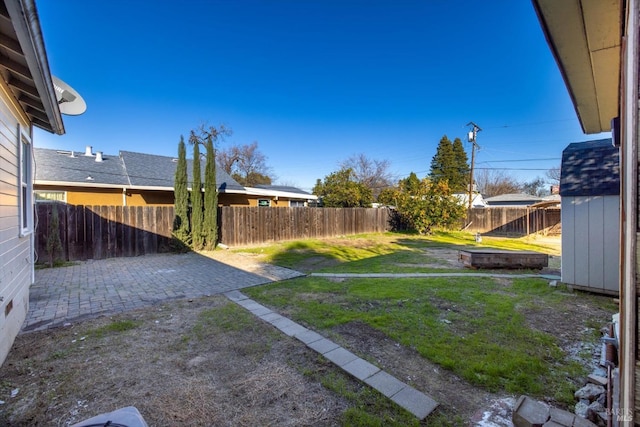 view of yard with a patio area