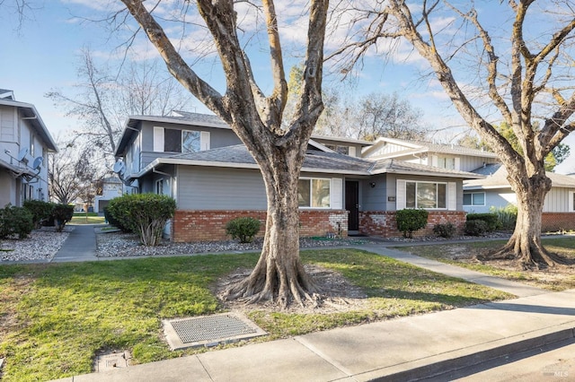 view of front of house with a front yard