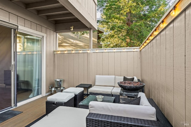 view of patio featuring outdoor lounge area