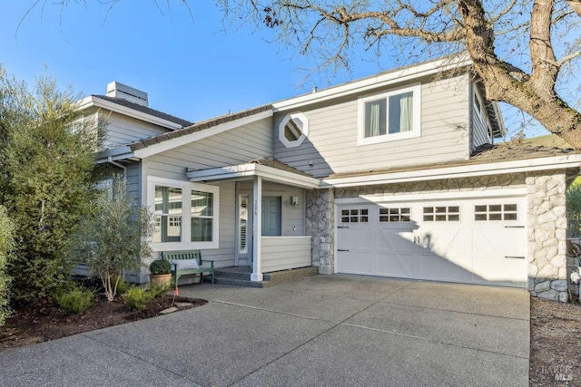 view of front facade featuring a garage