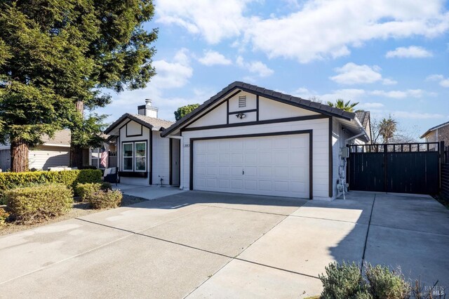 view of front facade featuring a garage