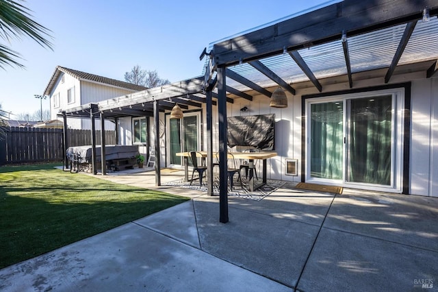 view of patio featuring a pergola and a hot tub