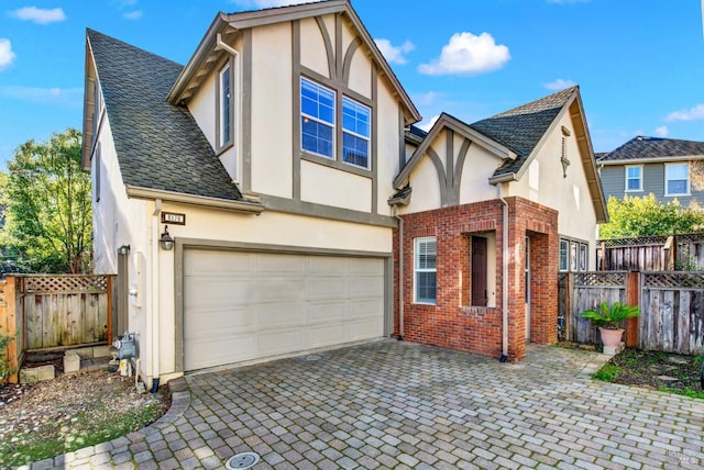 view of front facade featuring a garage