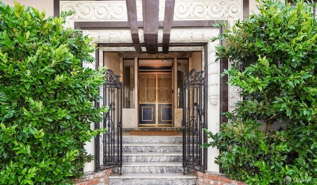 view of entrance to property