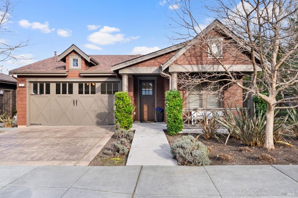 view of front facade with a garage