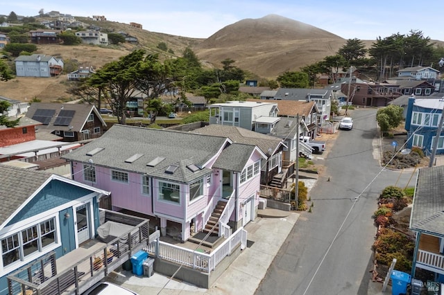 bird's eye view featuring a mountain view