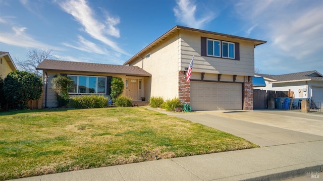 view of front facade featuring a garage and a front yard