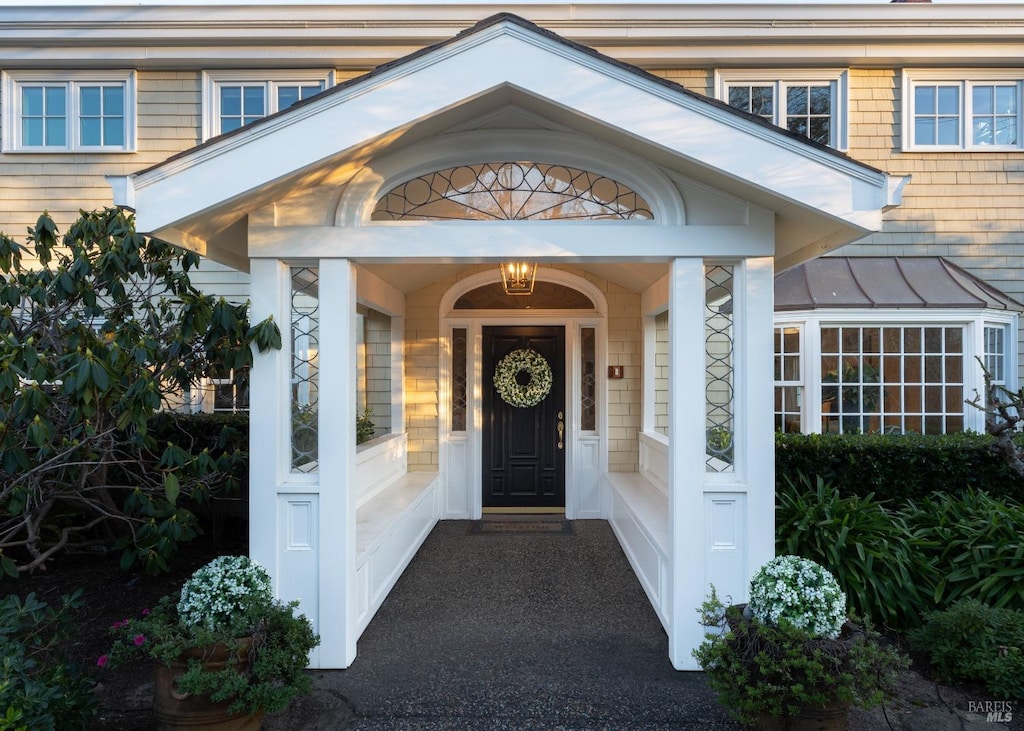 view of property entrance