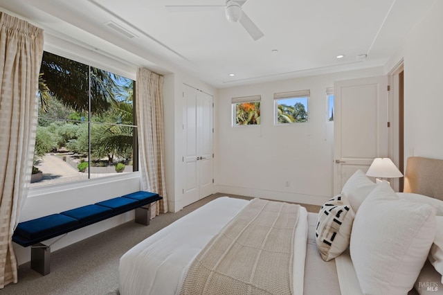 bedroom with ceiling fan