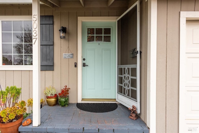 view of property entrance