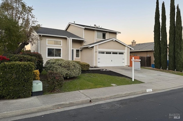 view of front property featuring a garage