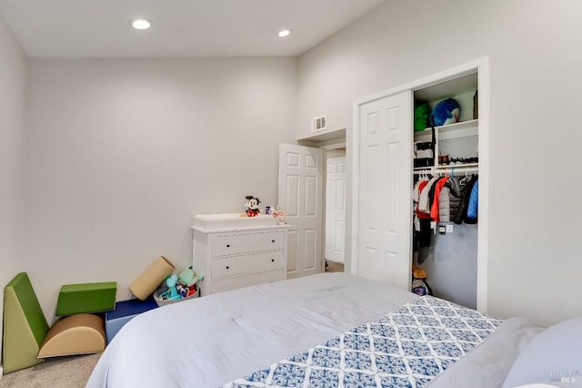 view of carpeted bedroom