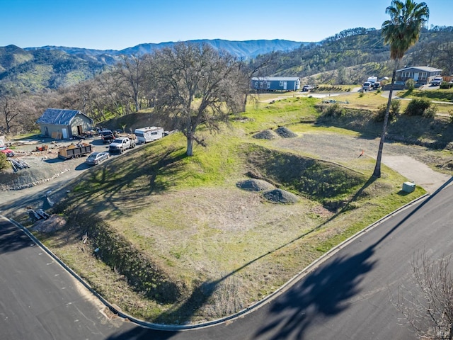 Listing photo 2 for 1084 Eastridge Dr, Napa CA 94558