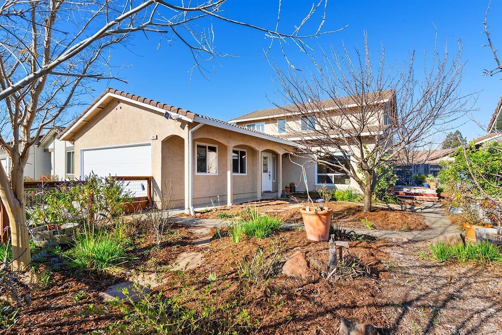 view of front of house featuring a garage